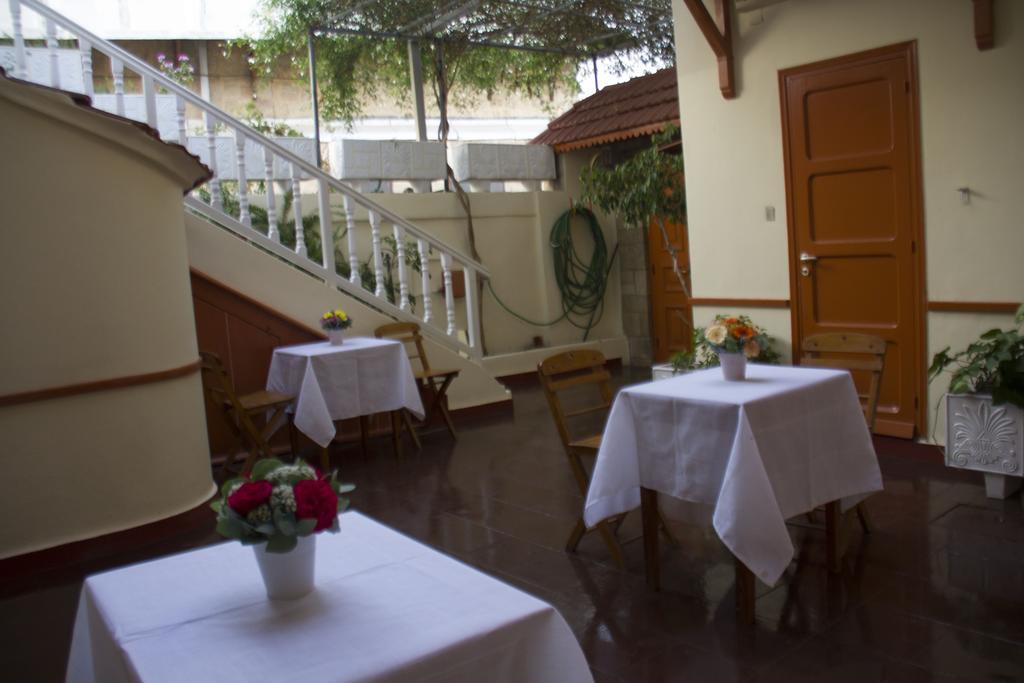 Medieval Rose Hotel 3*